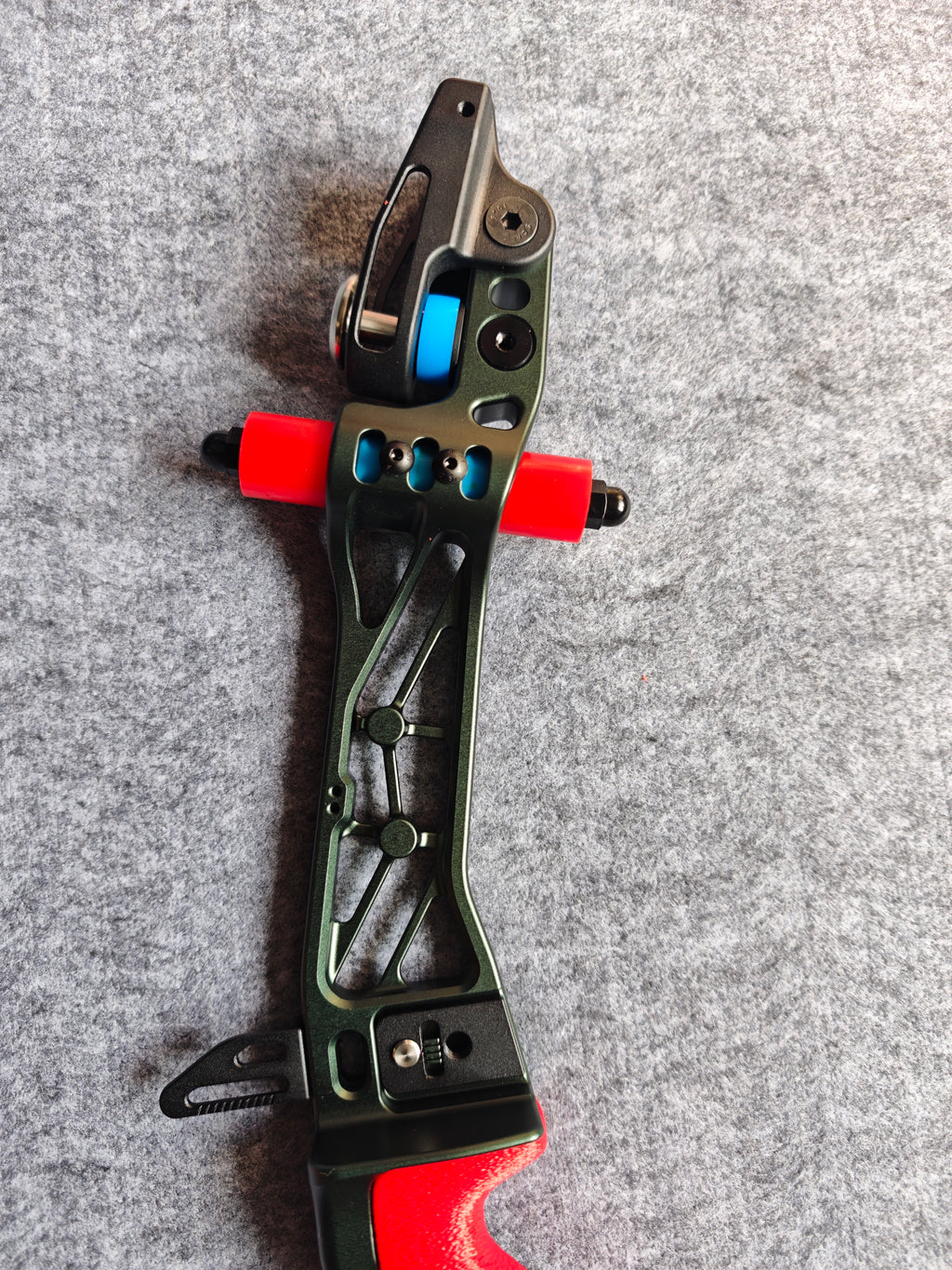 Sports Archery 25‘’ ilf barebow riser -Gray Wolf