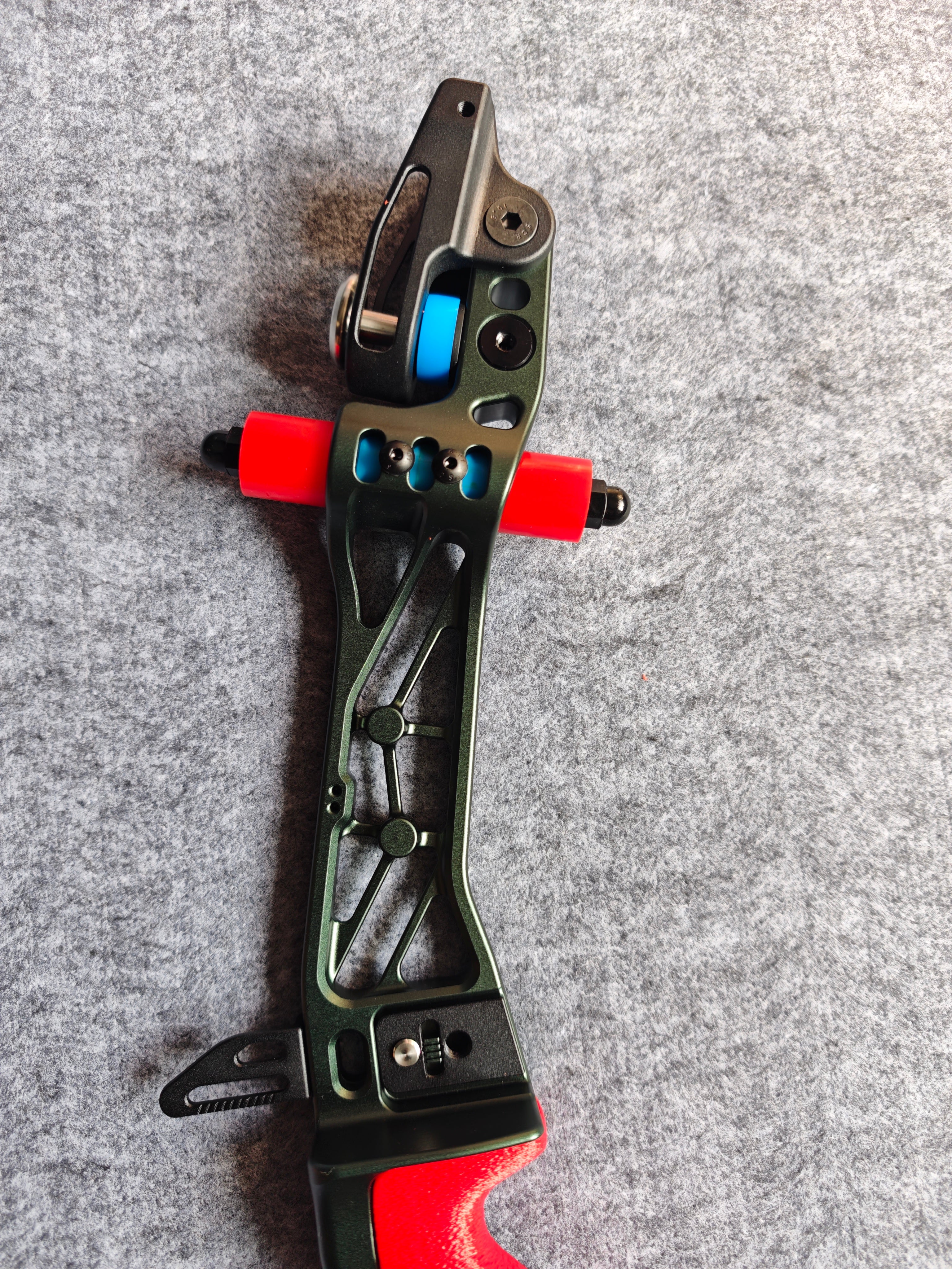 Sports Archery 25‘’ ilf barebow riser -Gray Wolf