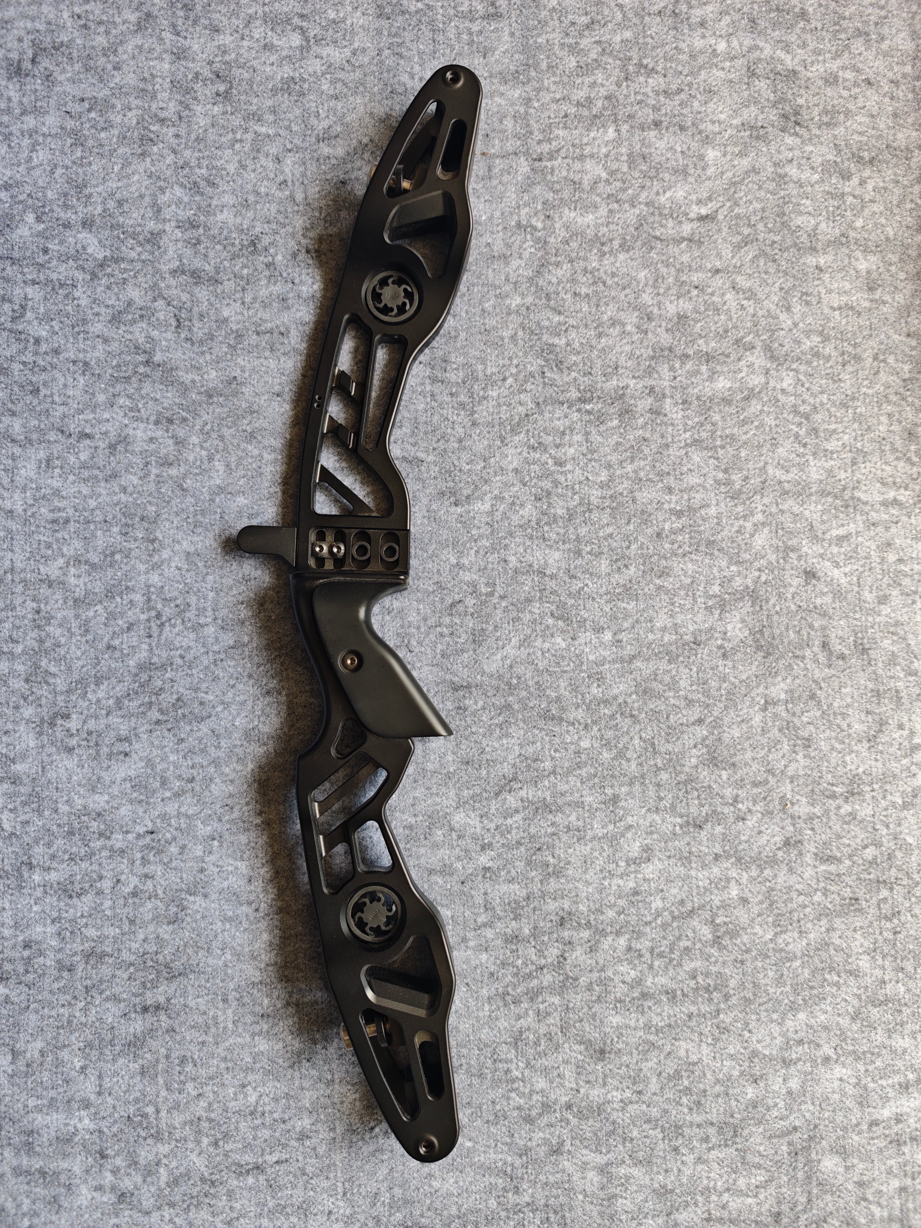 25”Black Panther riser - right hand