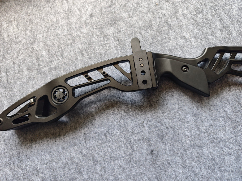25”Black Panther riser - right hand