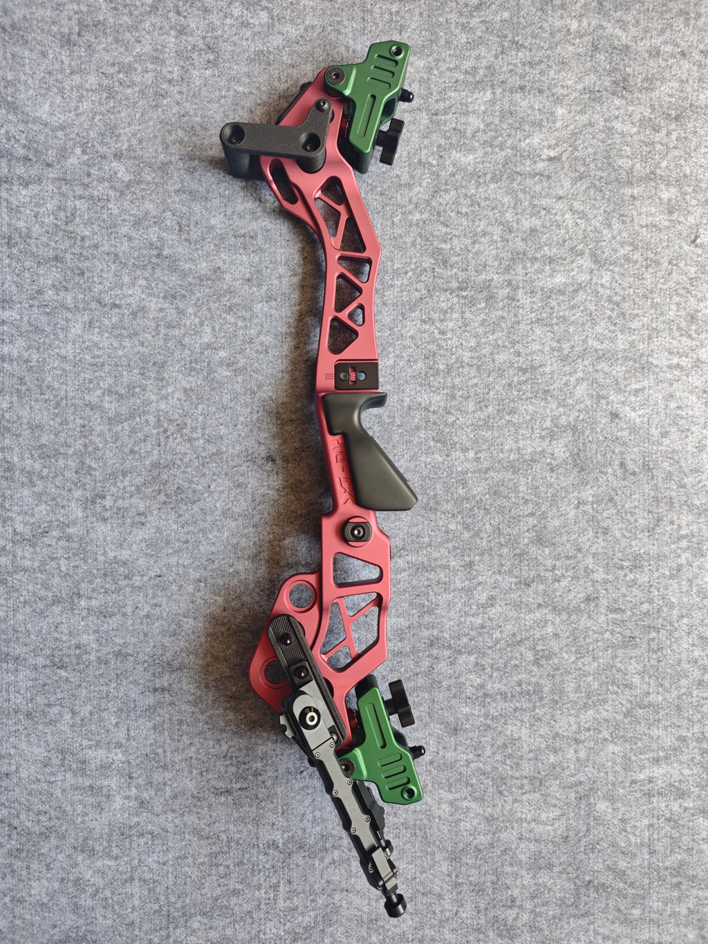 25” Dark Horse barebow riser - Newly-made