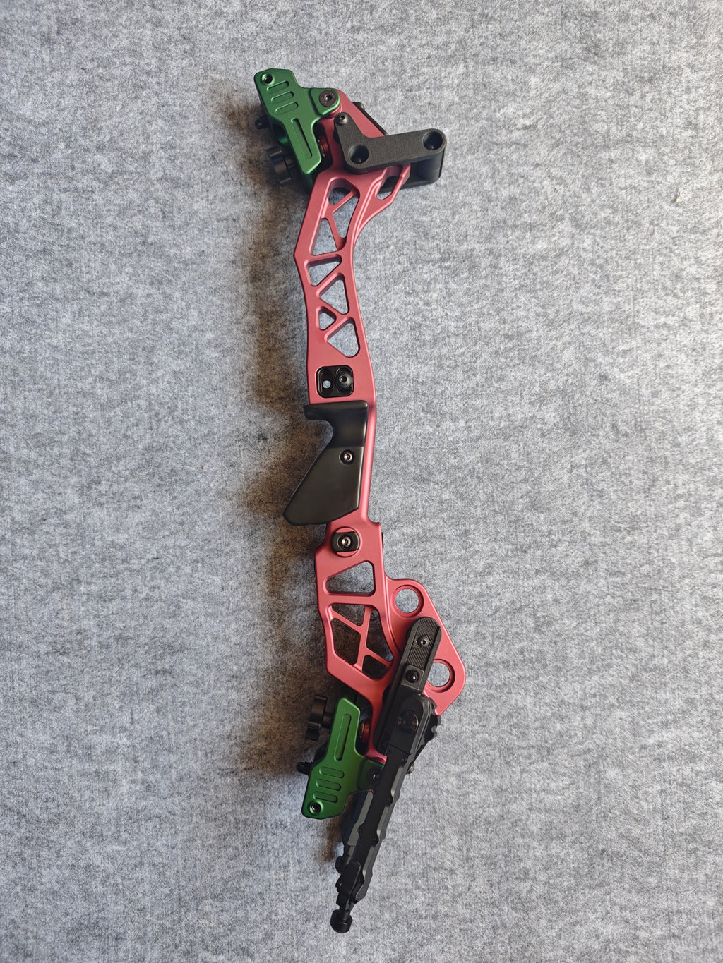 25” Dark Horse barebow riser - Newly-made