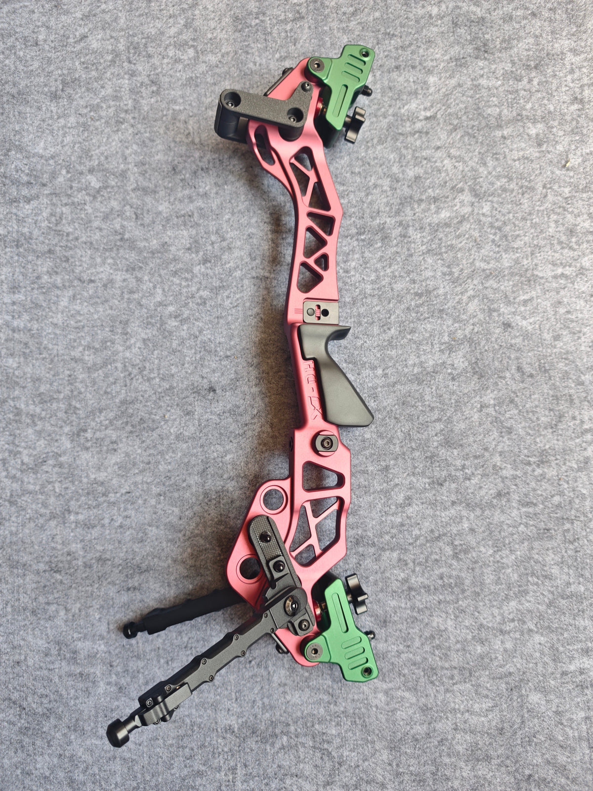 25” Dark Horse barebow riser - Newly-made